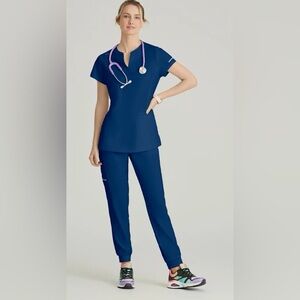 Skechers Breeze Scrubs Women Navy Top and Bottoms Set
